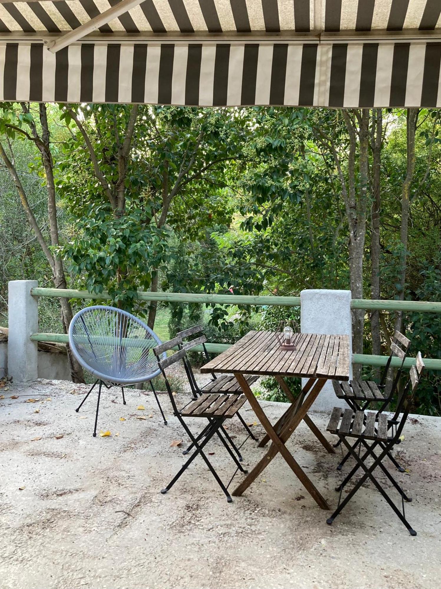 Maison d'hôtes Campagne-Baudeloup LʼIsle-sur-la-Sorgue Exterior foto