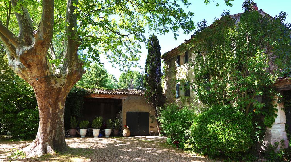 Maison d'hôtes Campagne-Baudeloup LʼIsle-sur-la-Sorgue Exterior foto